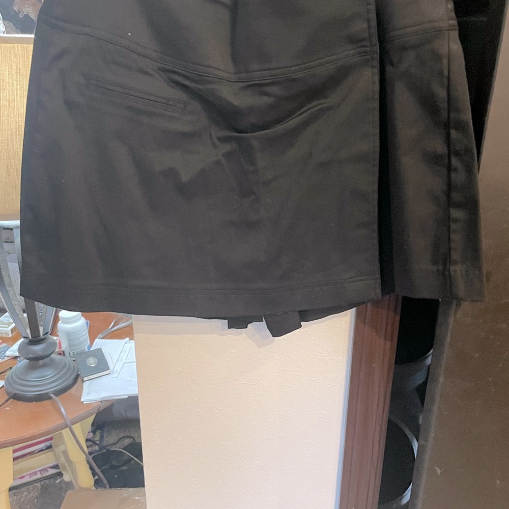 Cache Black Skort Size 6